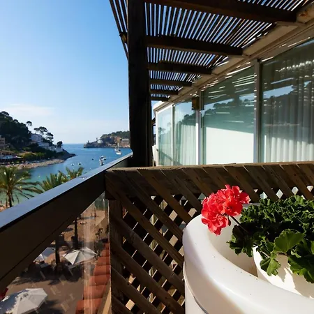 Hotel Geranios 4*